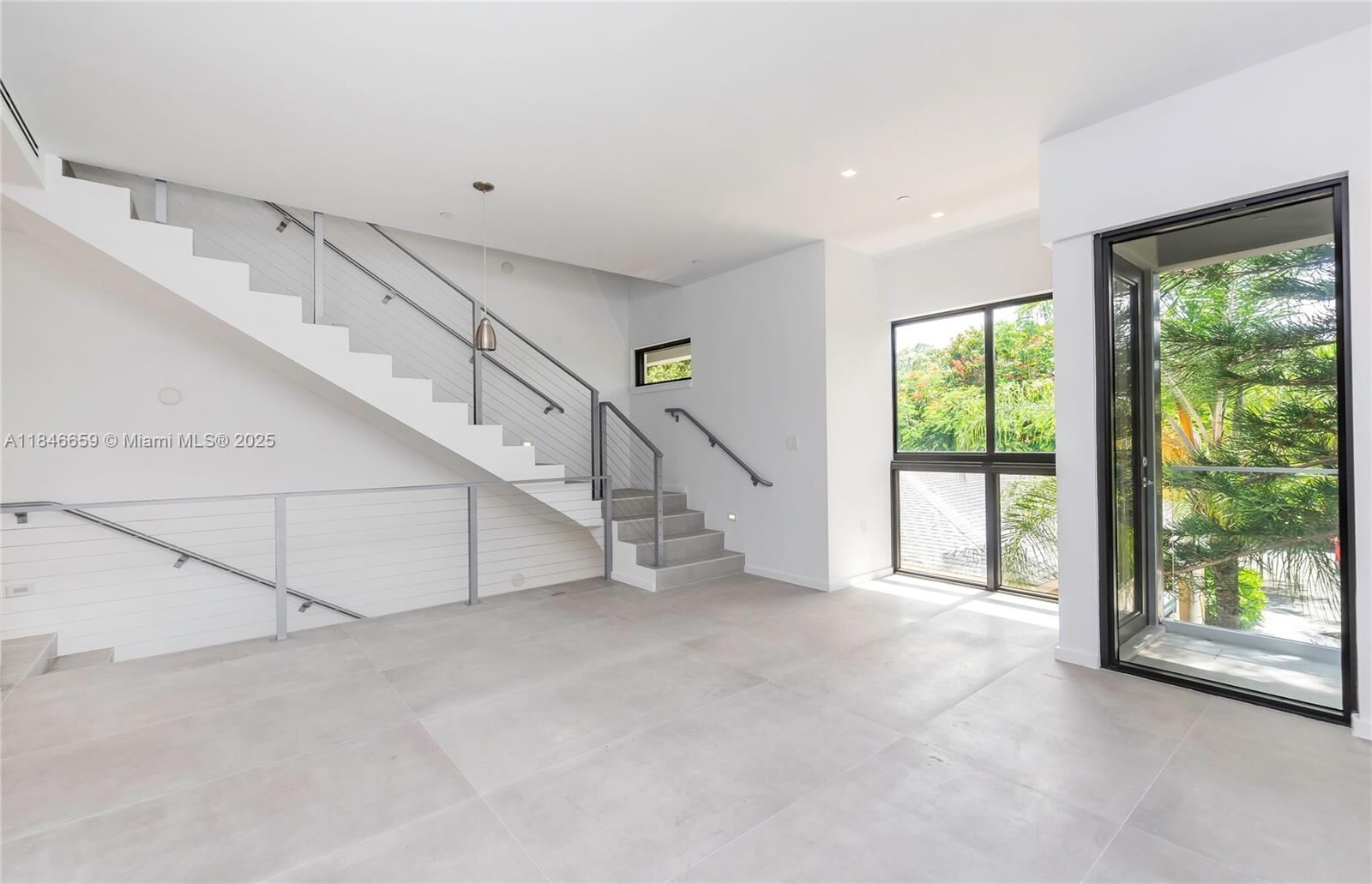 Property Photo: 3270 Bird Ave 3270 FL 33133
