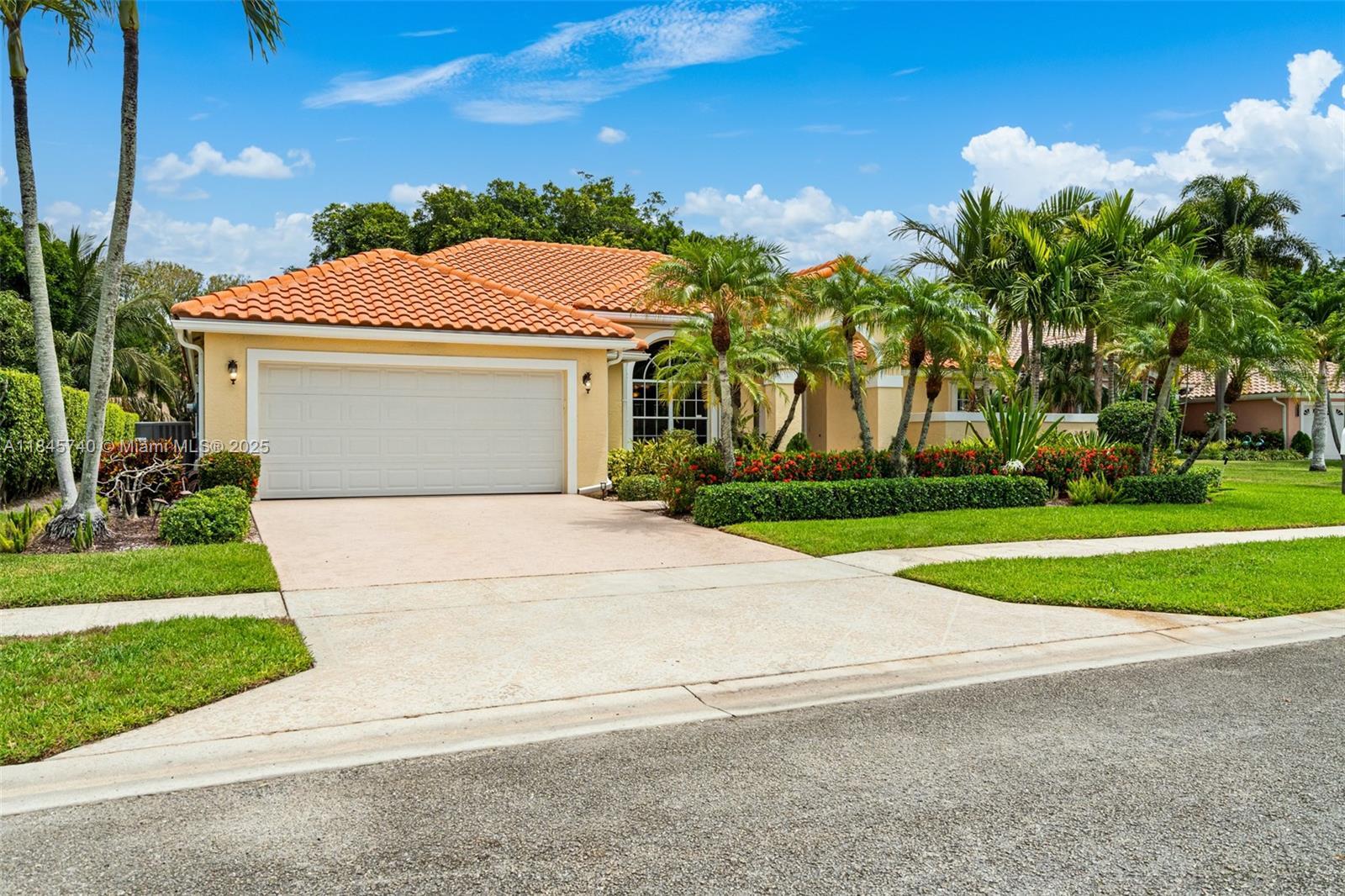 Property Photo:  7781 Penwood Ct  FL 33467 