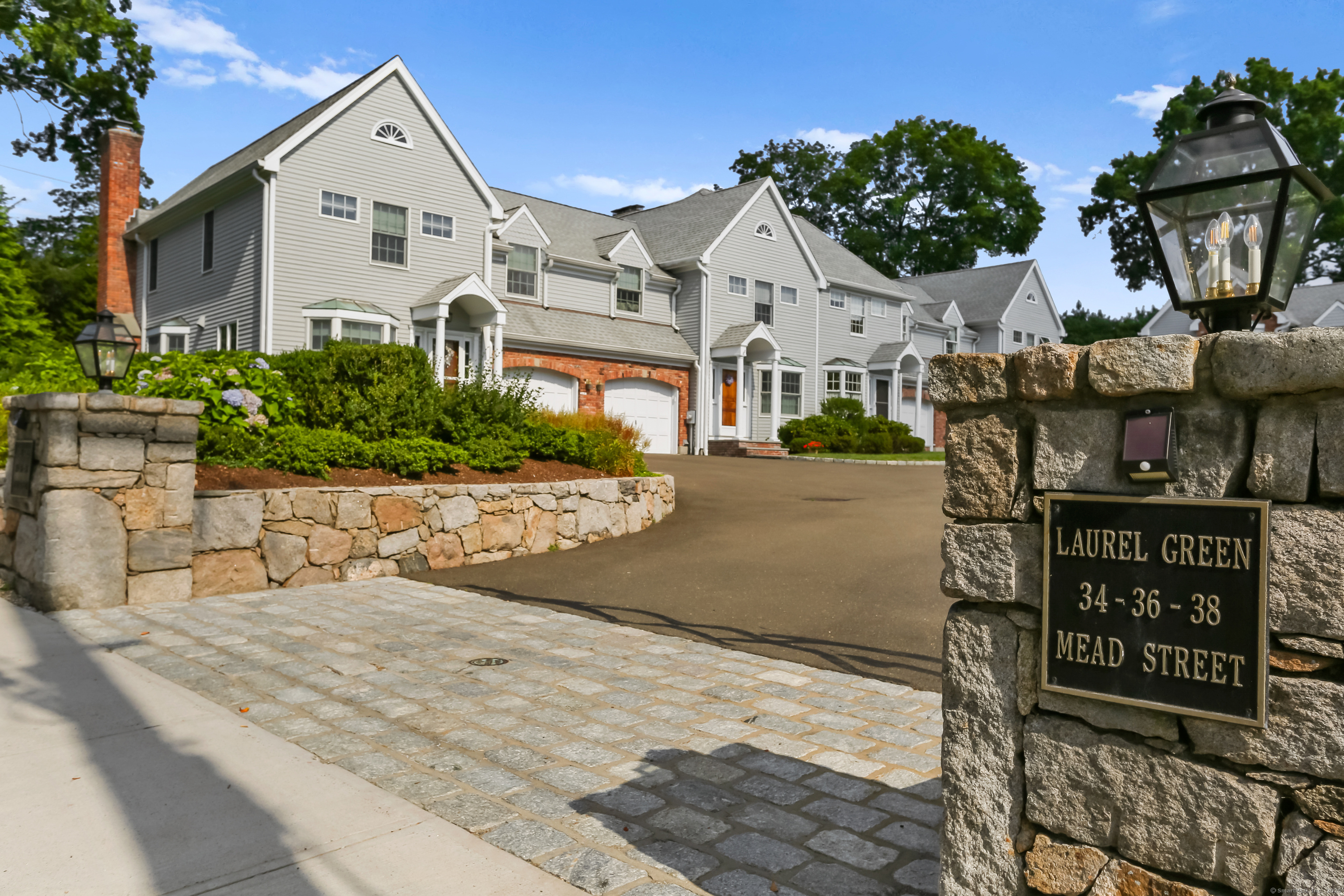 Property Photo:  34 Mead Street 3  CT 06840 