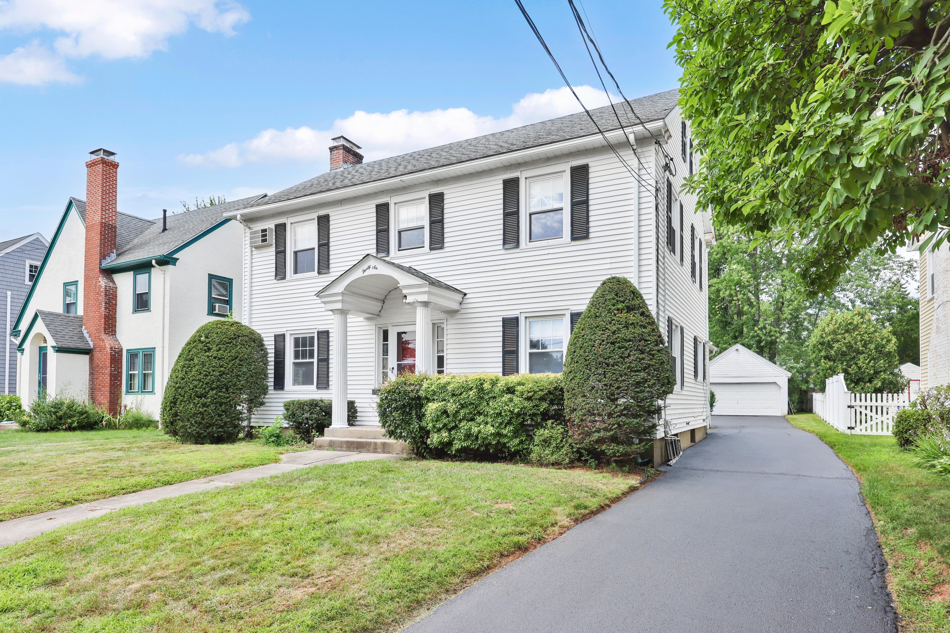Property Photo: 36 Meadowbrook Road CT 06107
