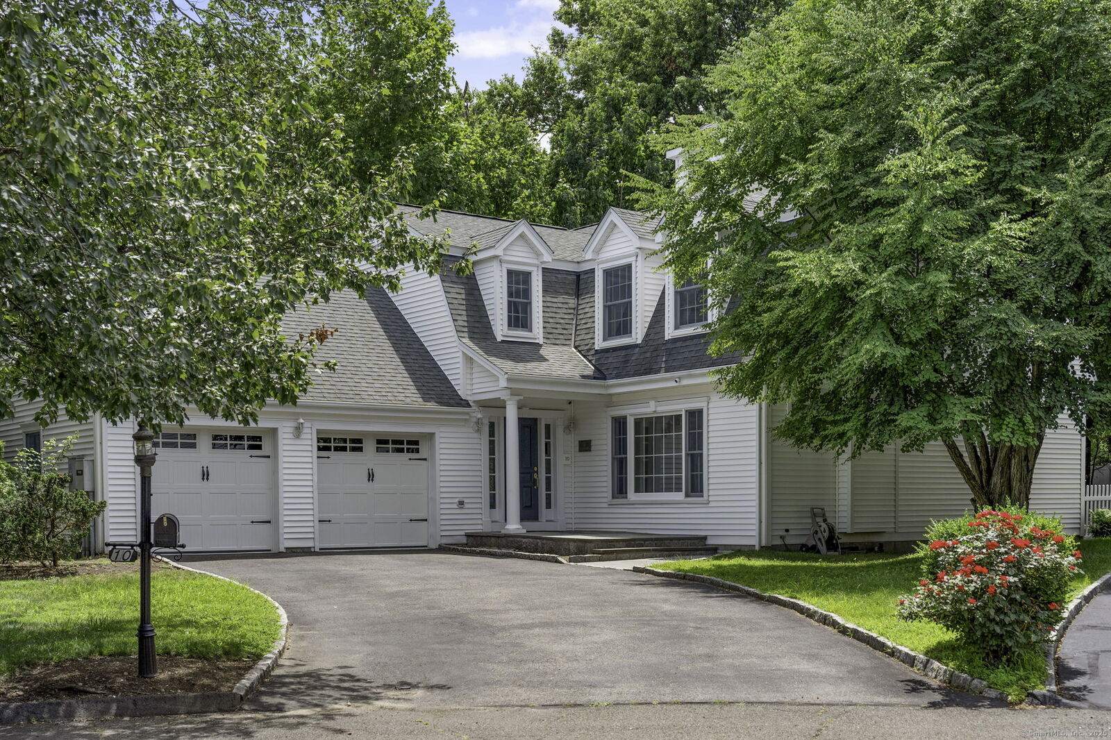 Property Photo: 10 Holly Cove Circle CT 06902