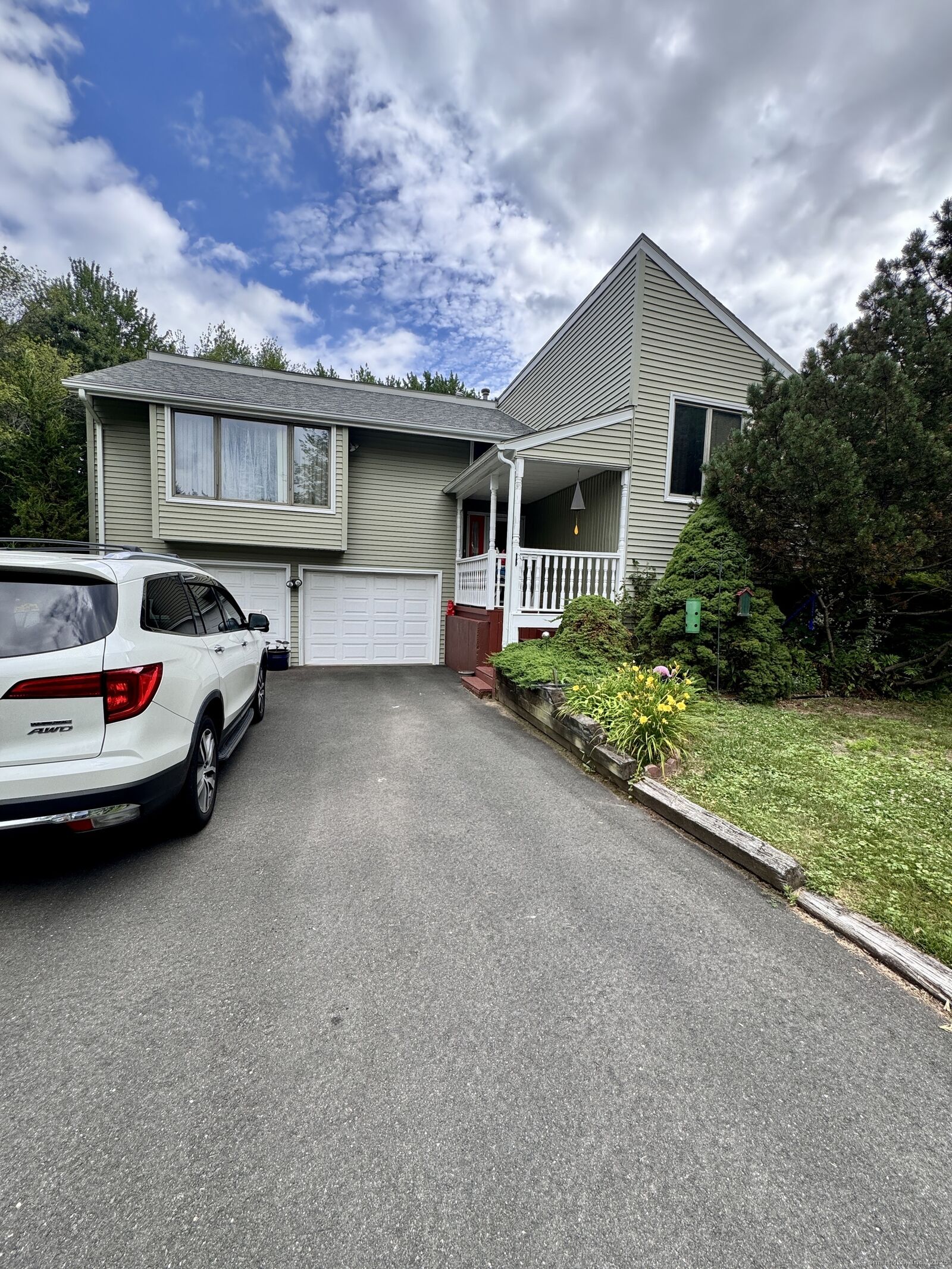 Property Photo: 70 Regency Drive CT 06095