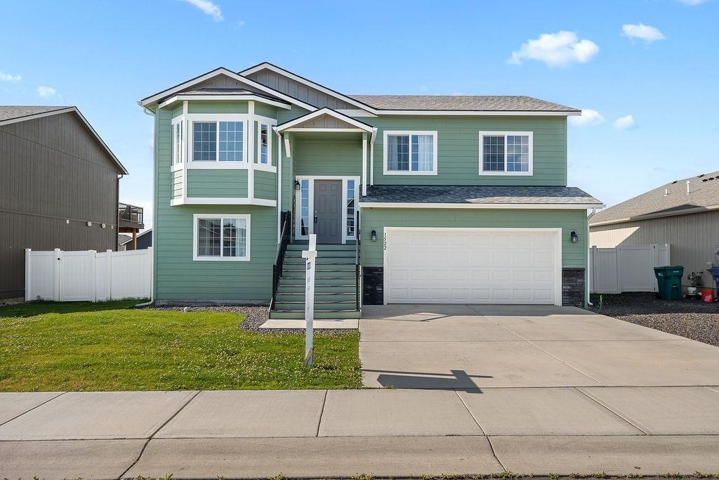 Property Photo: 1522 E Marilyn Cir WA 99006