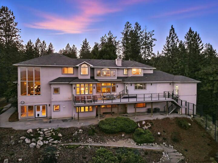 Property Photo: 5312 N Vista Ct WA 99212