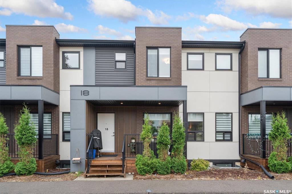 Property Photo:  619 Evergreen Boulevard 18  SK S7W 0Y3 
