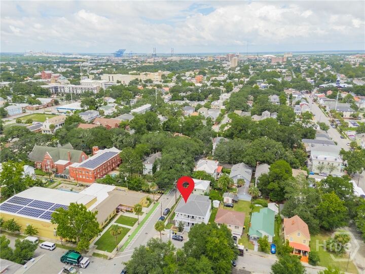 Property Photo: 302 E 35th Street GA 31401