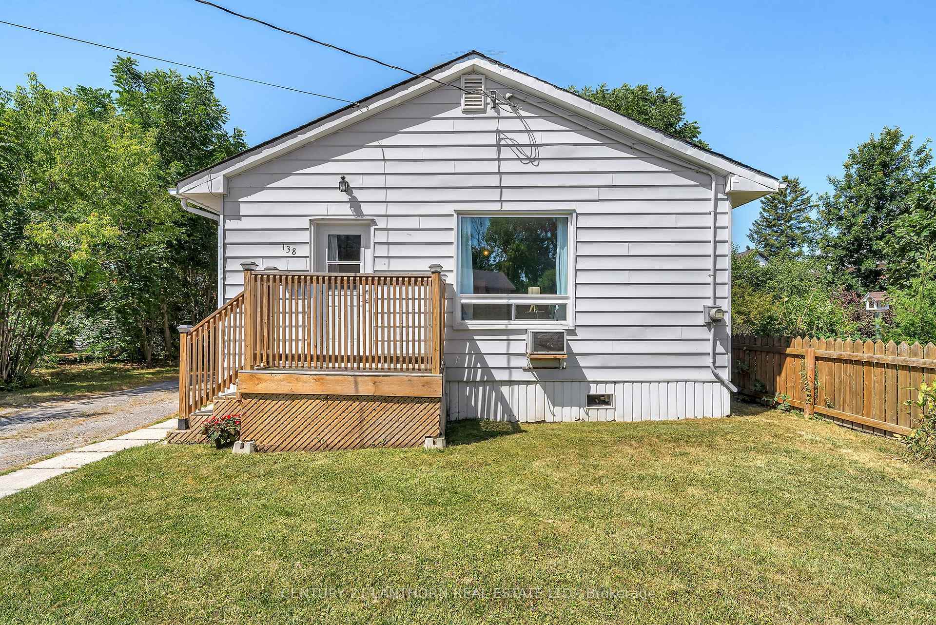 Property Photo: 138 Stanley Street ON K8N 4A2