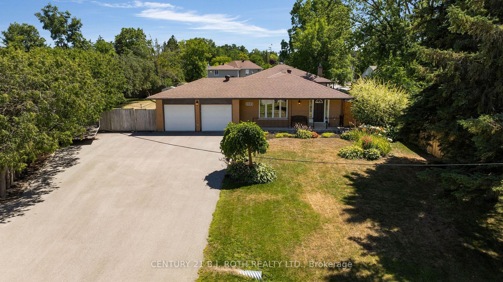 Photo de la propriété: 2123 Mildred Avenue ON L9S 2B9