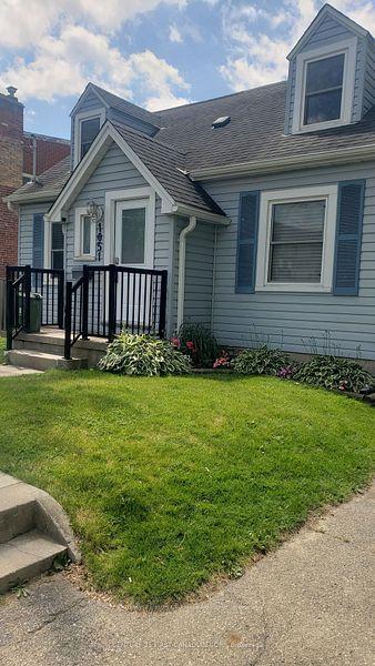 Photo de la propriété: 1051 Hamilton Road ON N5W 1A7