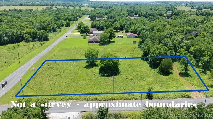 Property Photo:  5301 S 32nd Street E  OK 74403 