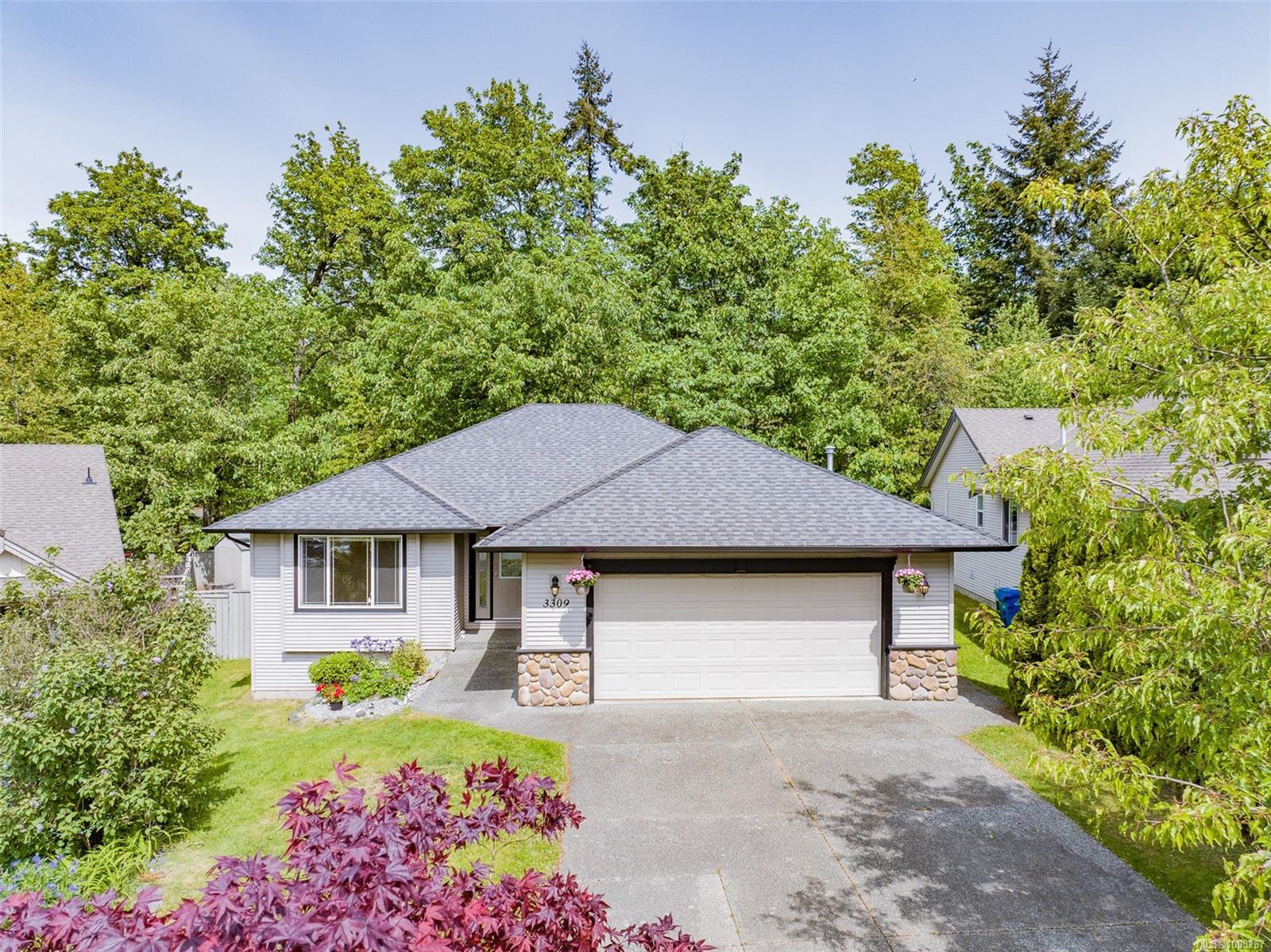 Property Photo: 3309 Willowmere Cres BC V9V 1H2