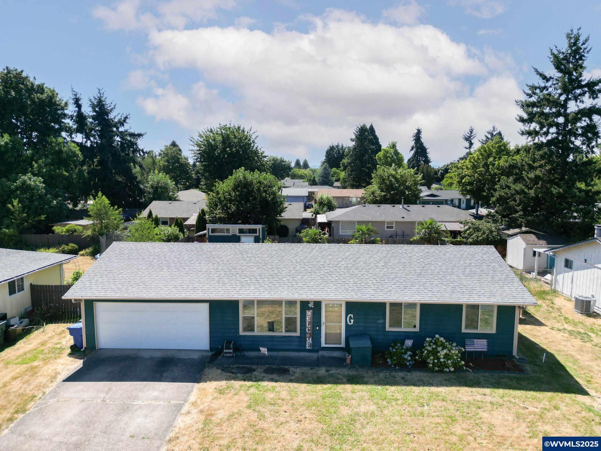 Property Photo: 4384 Burlington Lp NE OR 97305