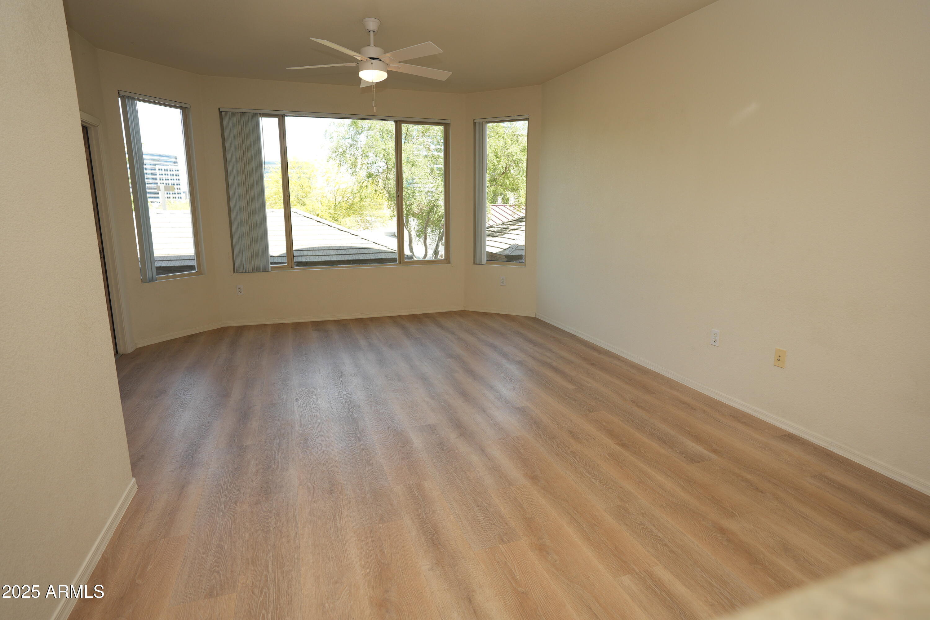 Property Photo:  435 W Rio Salado Parkway 210  AZ 85281 