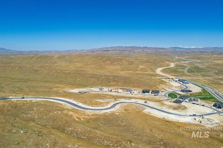 Property Photo:  7299 N Cairnhill Way  ID 83616 