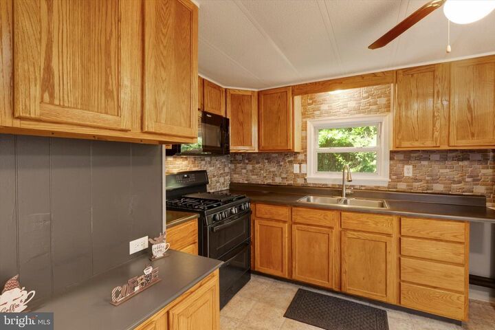 Property Photo:  2 Windsor Acres  PA 17366 