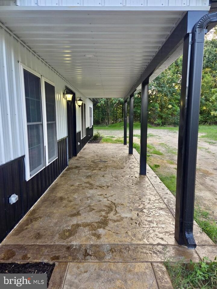 Property Photo:  2119 Desha Road  VA 22560 