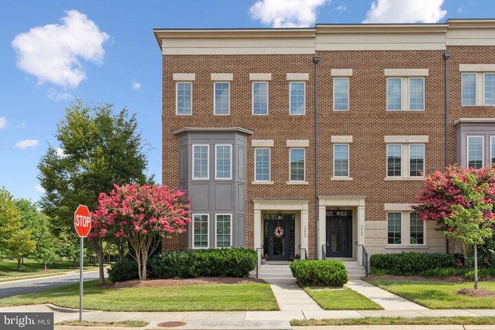 42260 Rhett Drive  Brambleton VA 20148 photo