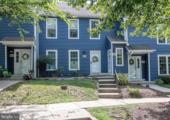 Property Photo:  1001 Roundhouse Court 11  PA 19380 