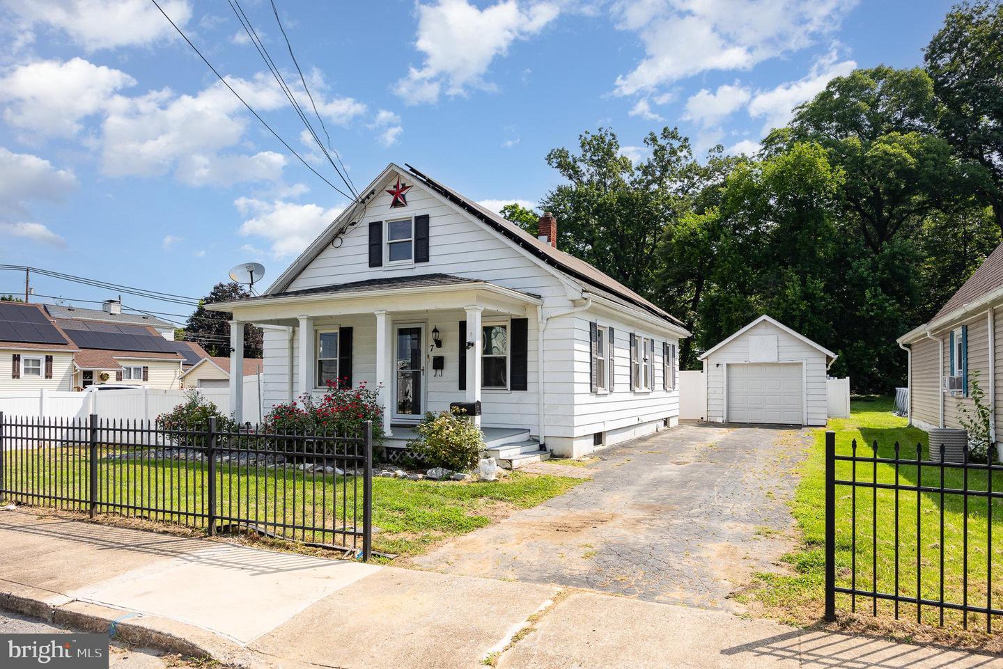 Property Photo: 7 S George Street PA 17055