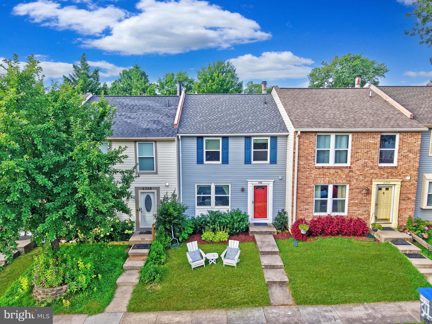 Property Photo: 6366 Bonham Place VA 20121