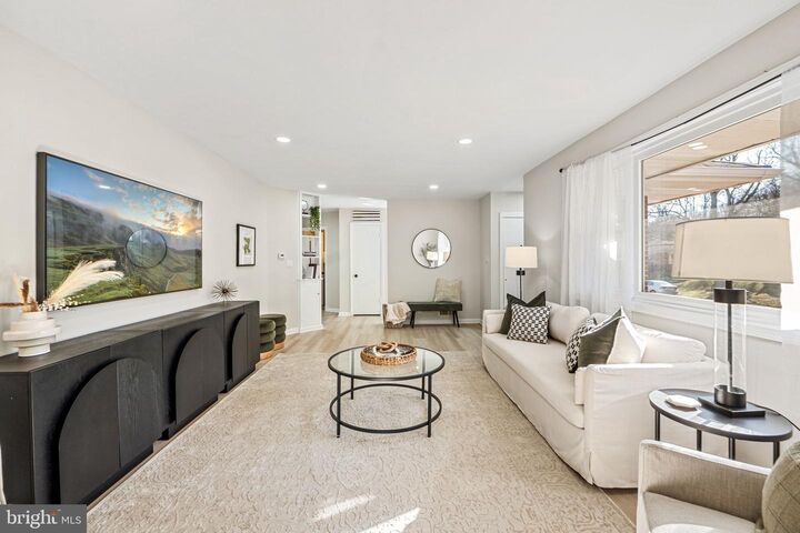 Property Photo:  1513 Flora Lane  MD 20910 