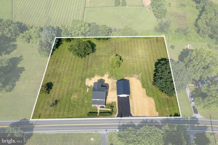 Property Photo:  1131 N Manor Road  PA 19344 