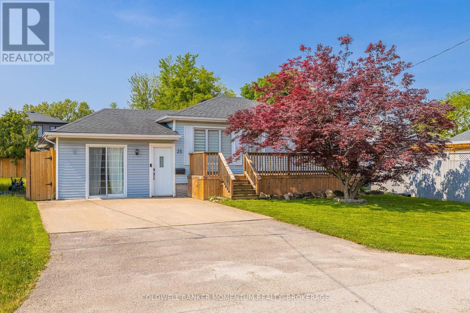 Property Photo: 35 Kinsey Street ON L2S 1C9