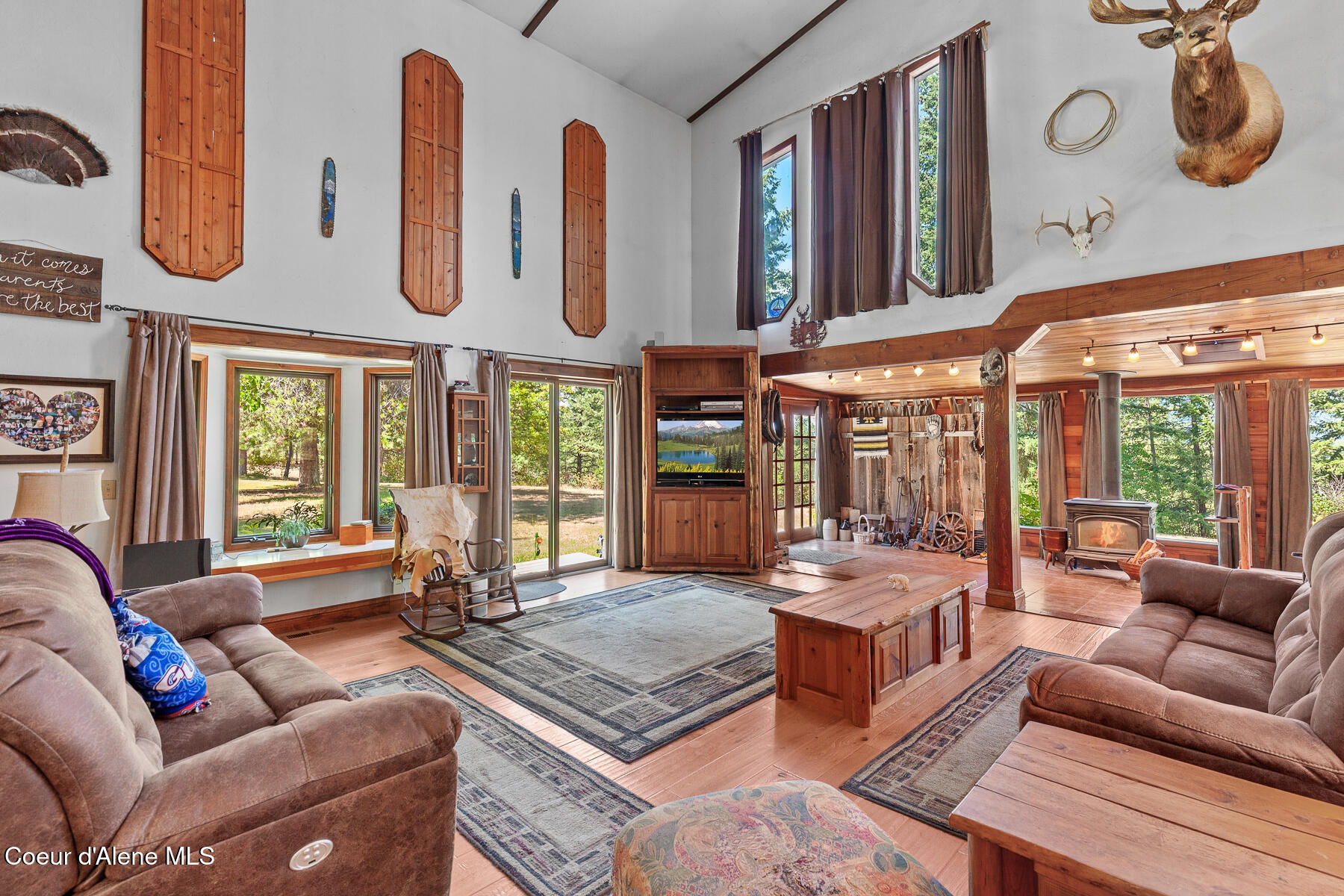 Property Photo: 675 Old Forest Road ID 83869