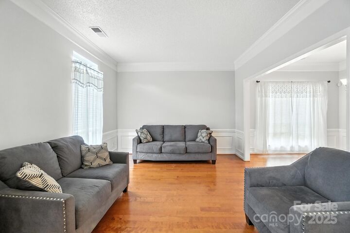 Property Photo: 13505 Walkers Creek Drive NC 28273