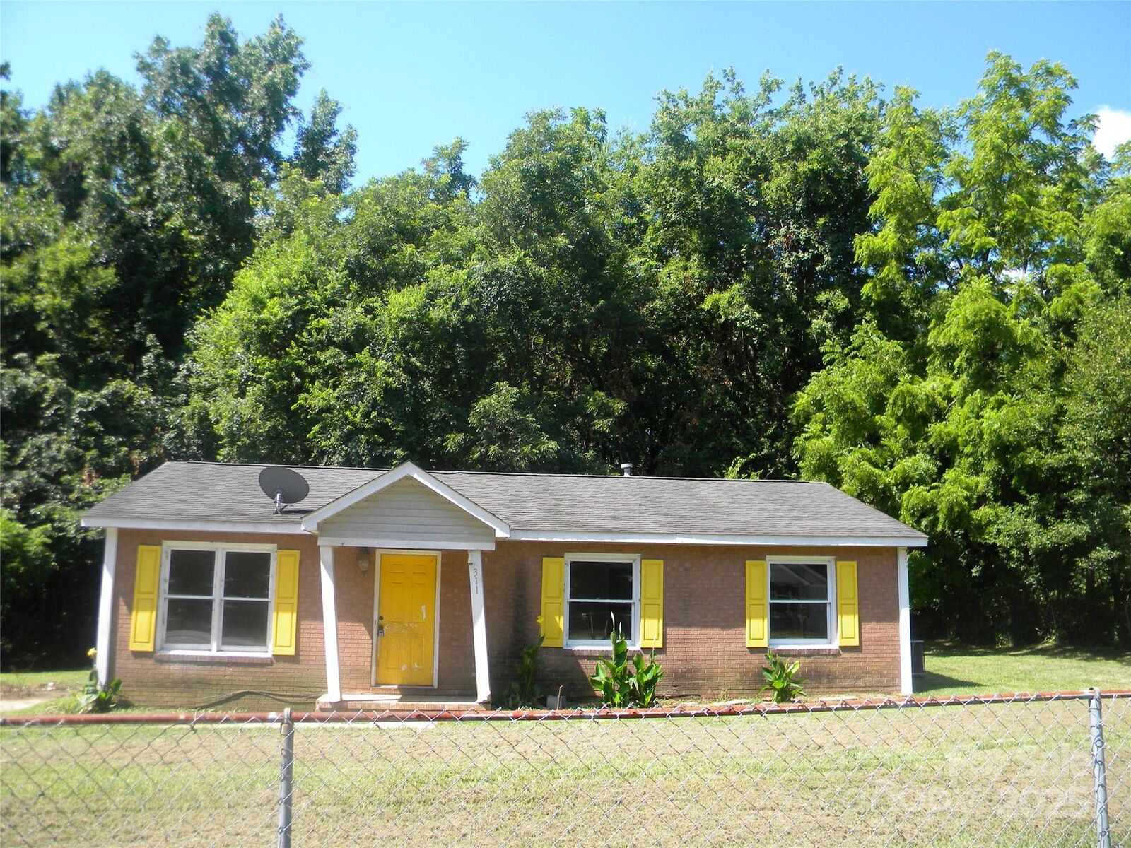 Property Photo:  390 E Torbush Drive  NC 28144 