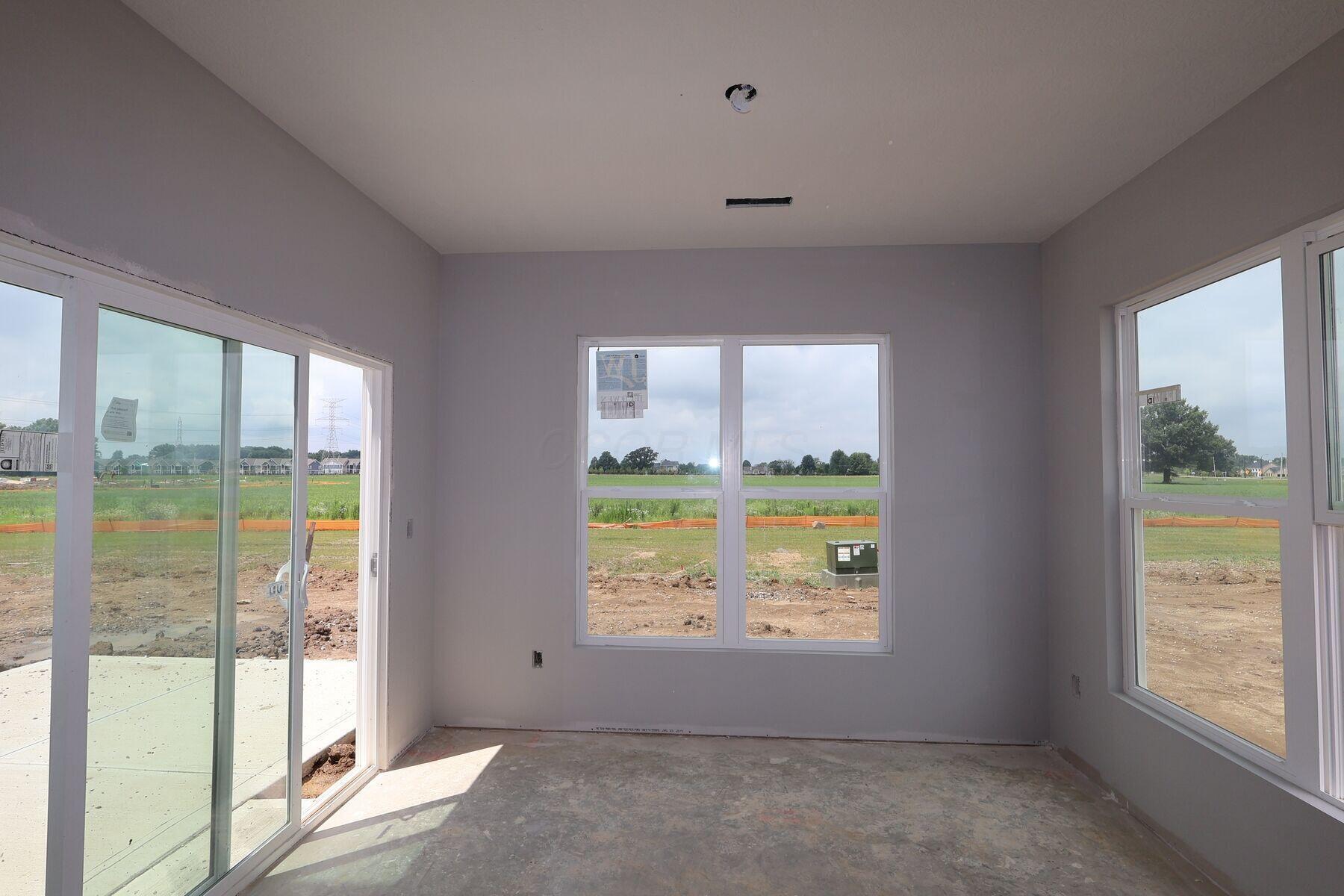 Property Photo: 5460 Valleydale Road OH 43065