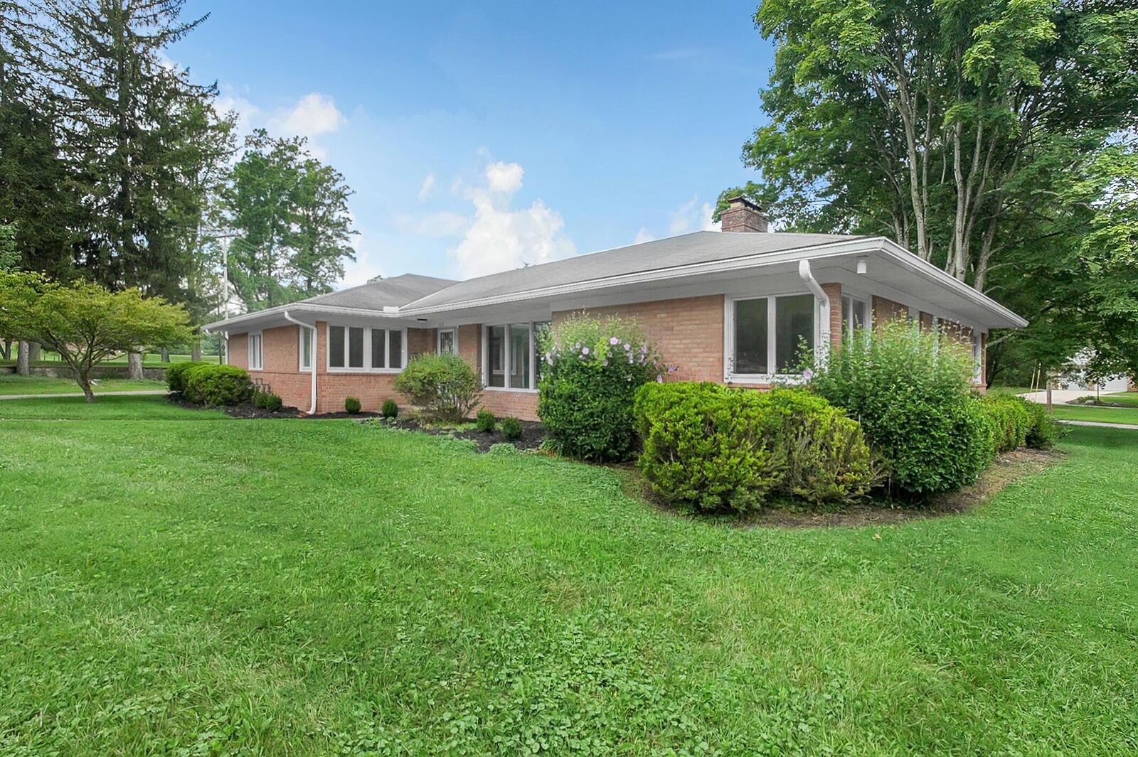 Property Photo:  324 Cedar Street  OH 43023 