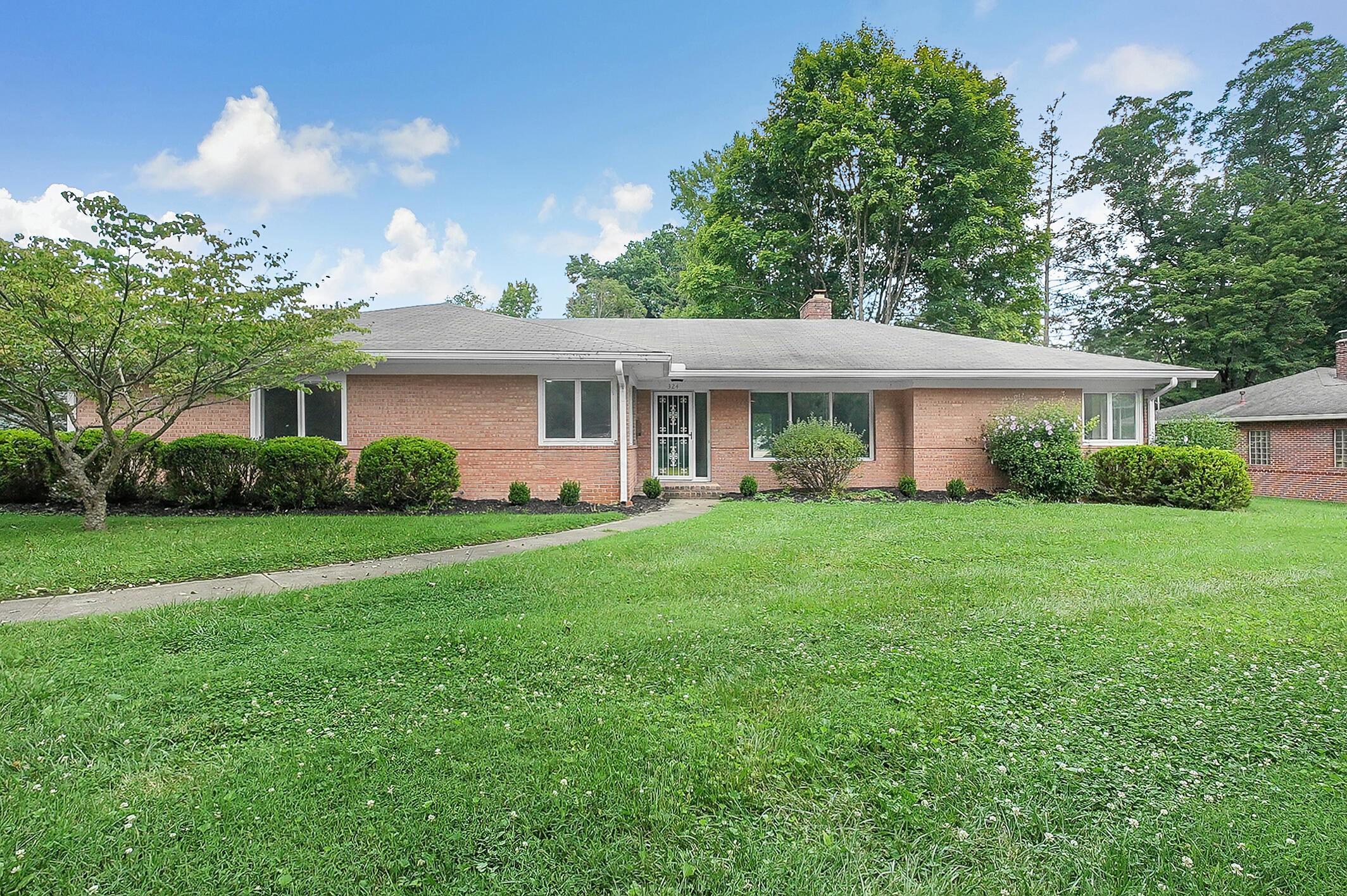 Property Photo: 324 Cedar Street OH 43023