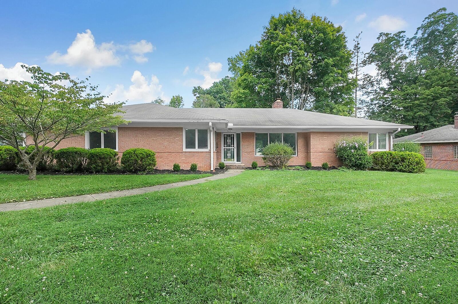 Property Photo:  324 Cedar Street  OH 43023 