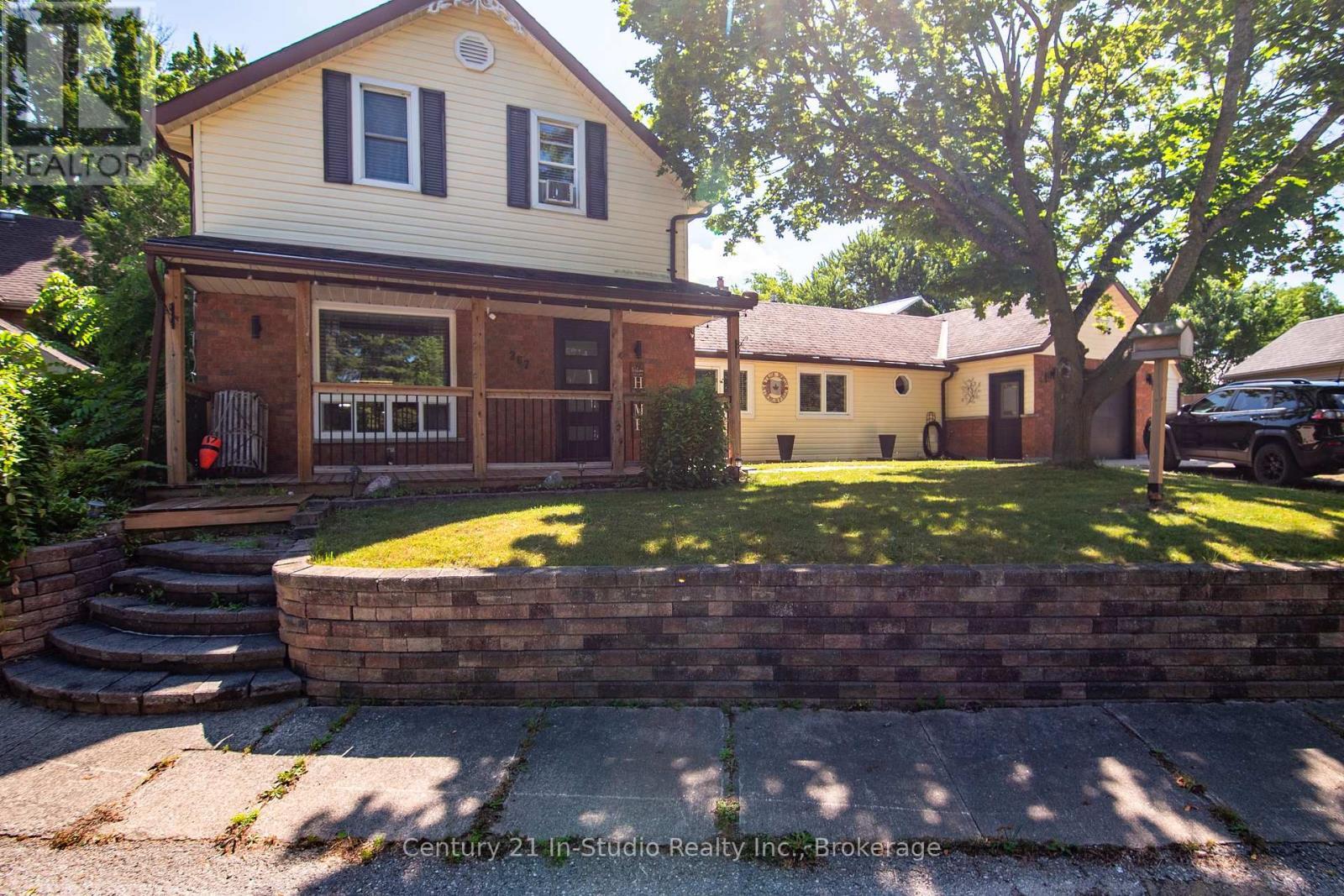 Property Photo:  267 Mill Drive  ON N0G 2N0 