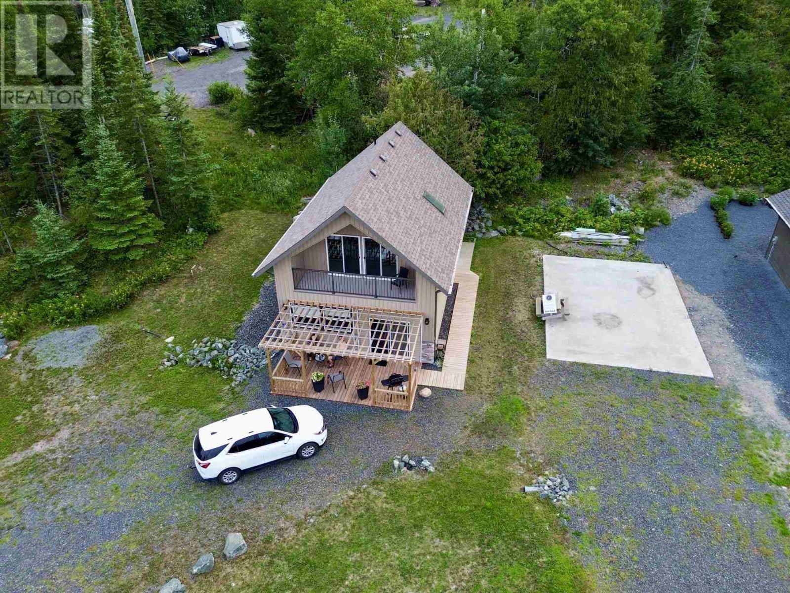 Property Photo: 16 Au Lac Retreats Crescent, Lake Of The Woods ON P0X 1N0
