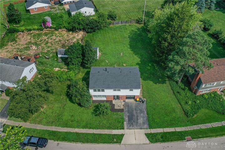 Property Photo:  2853 Comanche Drive  OH 45420 
