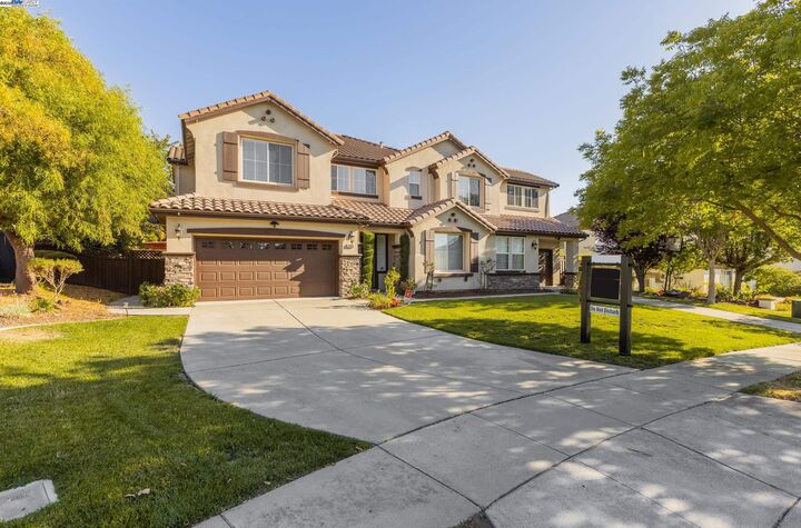 Property Photo: 2626 Carmella Ct CA 95135
