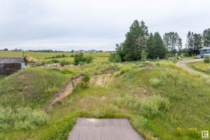 Property Photo:  53214 Rge Road 13 8  AB T7Y 0C1 