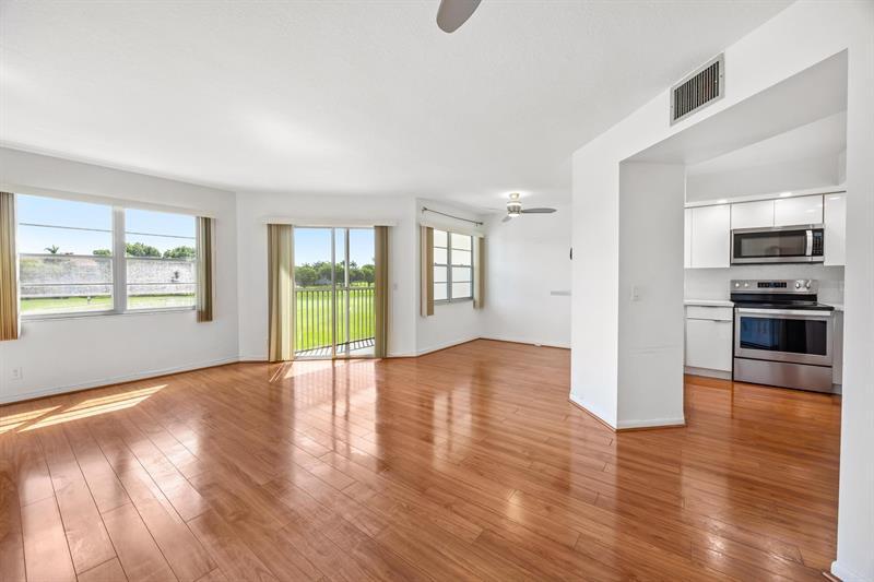 Property Photo: 701 SW 128th Ave 302F FL 33027