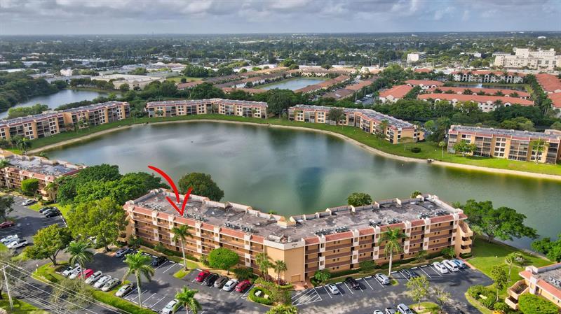 Property Photo: 6033 Coral Lake Dr 6033 FL 33063