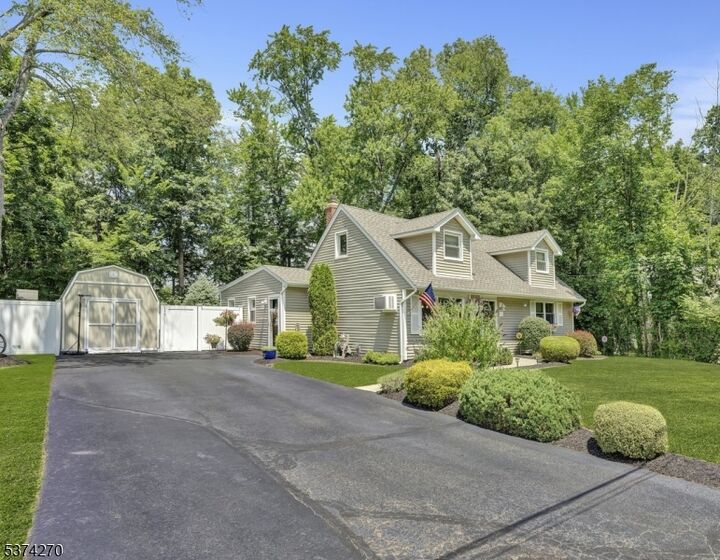 Property Photo:  25 Ferndale Rd  NJ 07470 