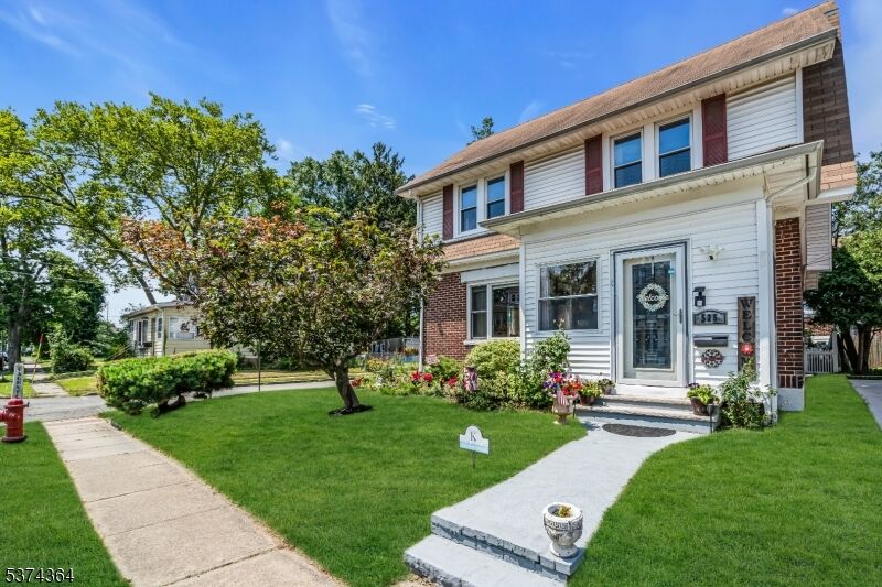 Property Photo:  525 Linden Ave  NJ 07095 