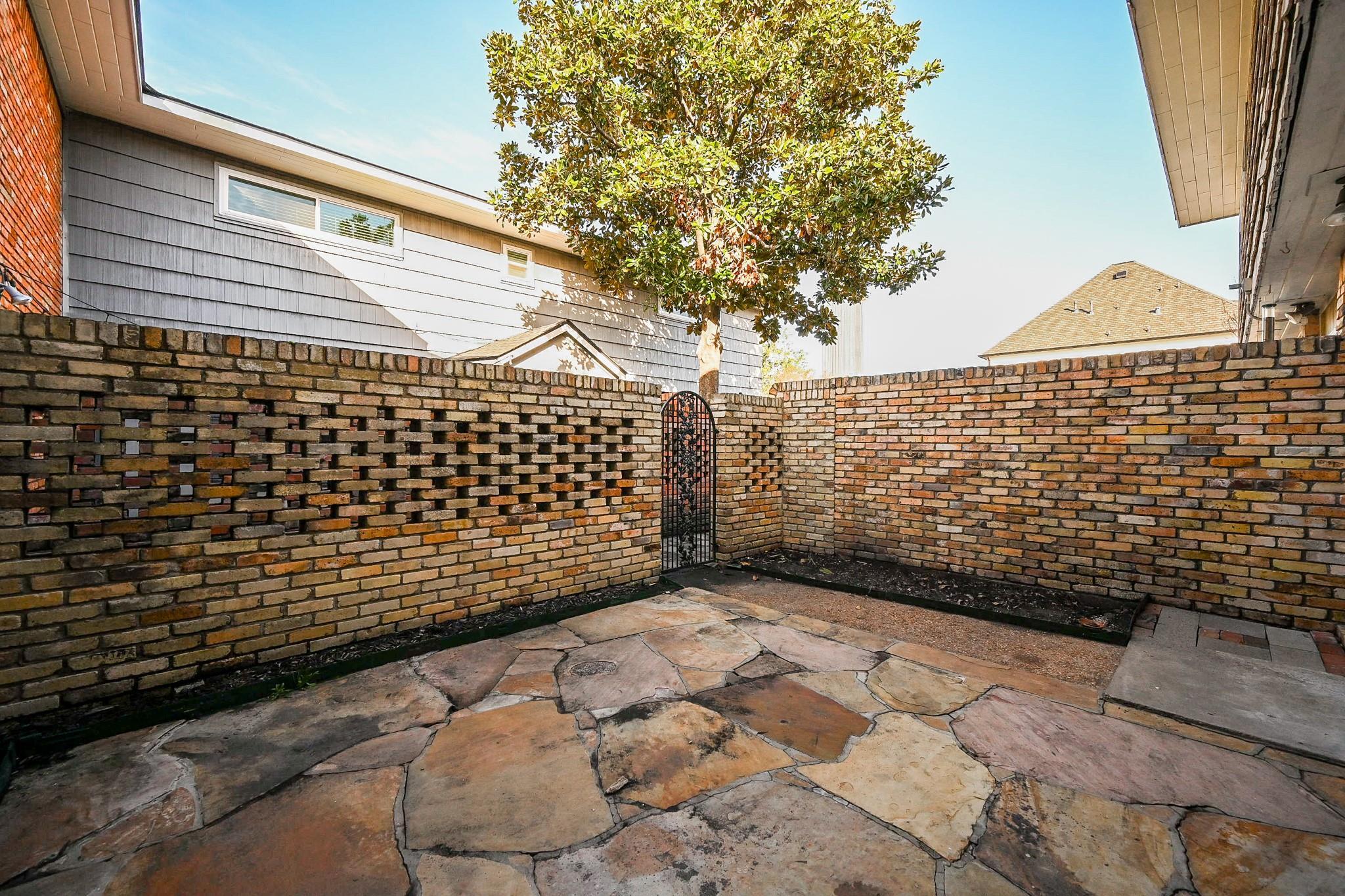 Property Photo: 4723 Merwin Street TX 77027