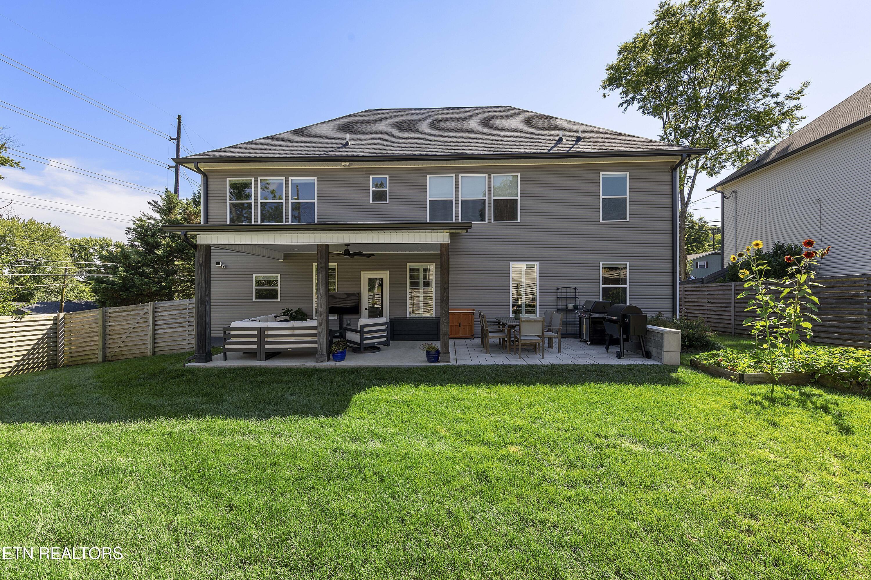 Property Photo:  1600 Starmont Tr  TN 37909 