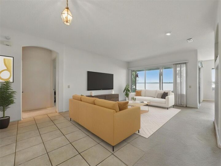 Property Photo:  6048 Una Drive  FL 32773 