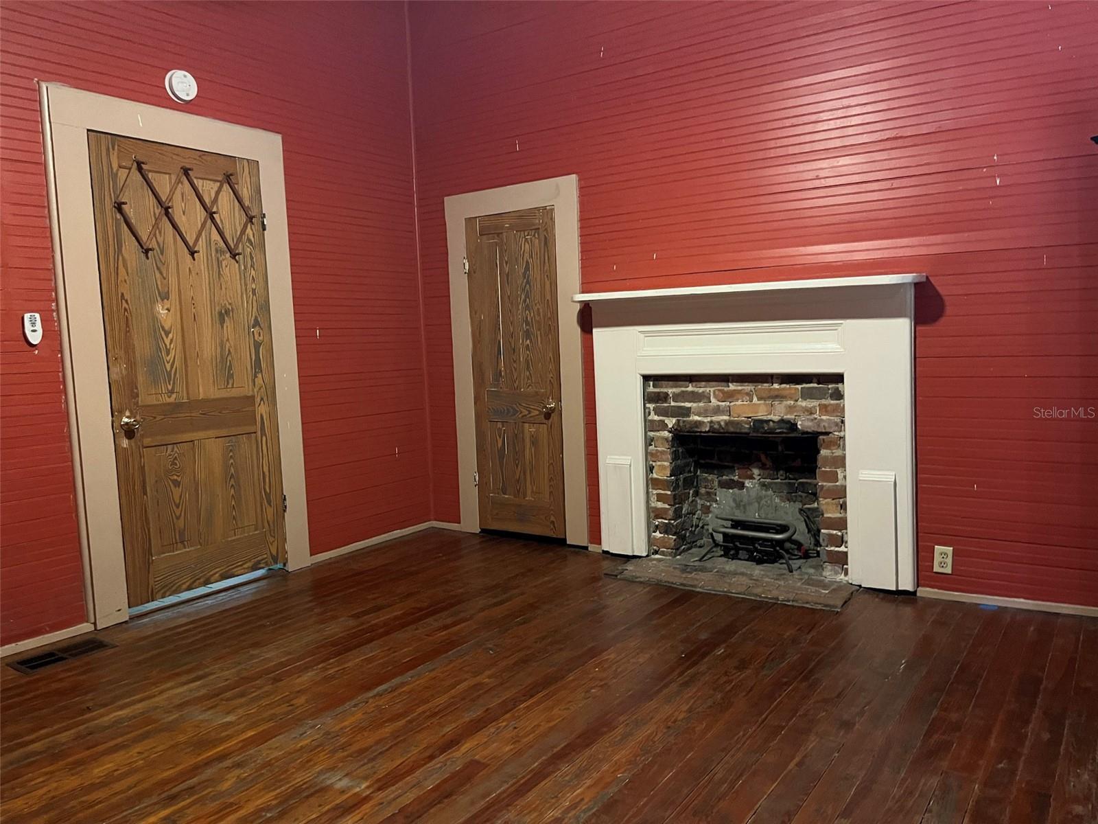 Property Photo: 24356 W US Hwy 27 FL 32643