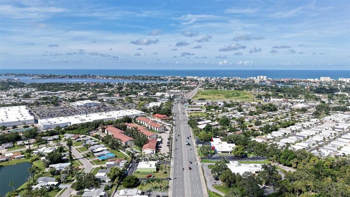 2220 Stickney Point Rd 519  Sarasota FL 34231 photo