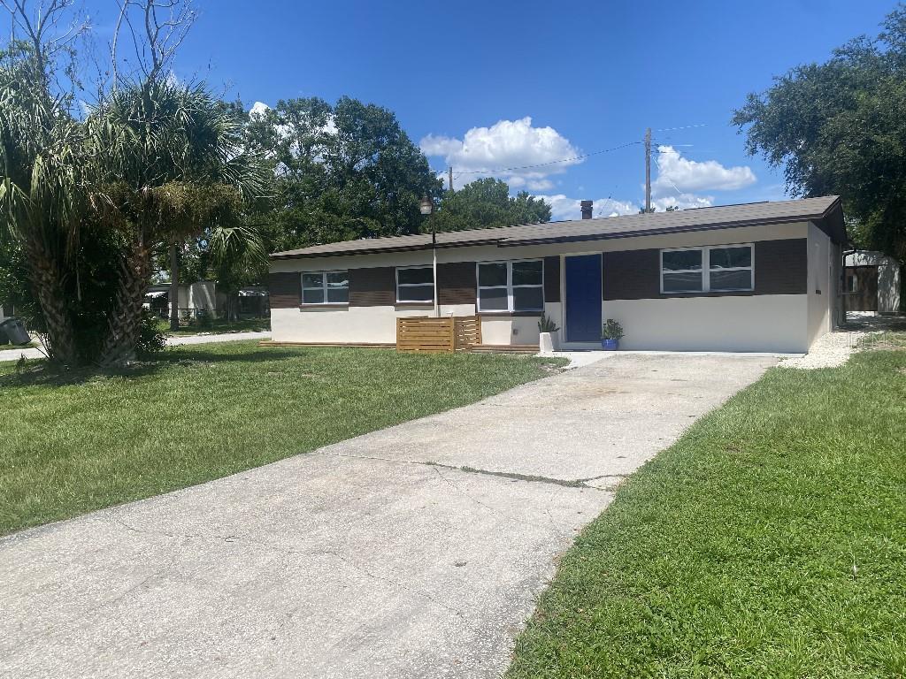 Property Photo:  4931 Halifax Drive  FL 33615 