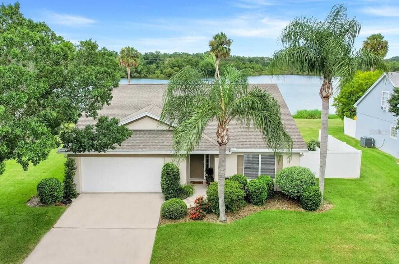 Property Photo:  1019 Bj Brandy Cove  FL 34787 